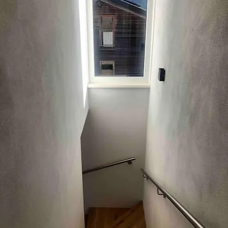 Moderne Neubau Daire *